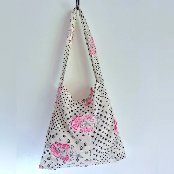 Free People Cream Black Pink Beach Tote Hobo Bag - Picture 2 of 10